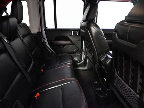 Used 2019 Jeep Wrangler Unlimited Rubicon AWD/4WD image 18