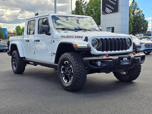 Used 2024 Jeep Gladiator Rubicon AWD/4WD image 10