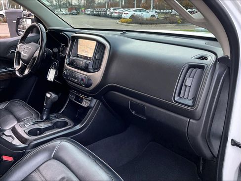 Used 2021 GMC Canyon Denali image 14