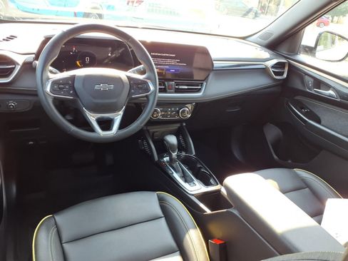Used 2024 Chevrolet TrailBlazer ACTIV w/ Convenience Package FWD image 7