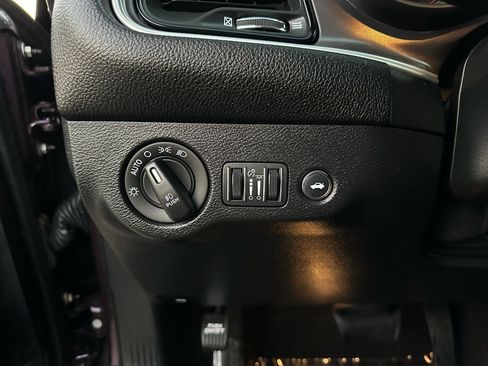 Used 2021 Dodge Challenger R/T image 27