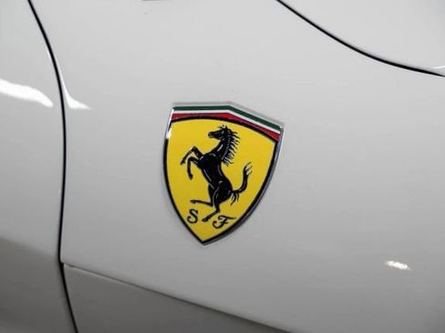 Used 2016 Ferrari F12 Berlinetta RWD image 12