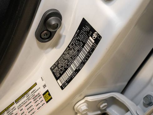 Certified 2024 Toyota Corolla LE image 19