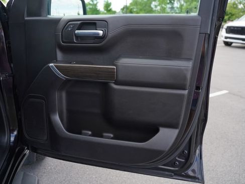 Used 2020 Chevrolet Silverado 1500 LT AWD/4WD image 17