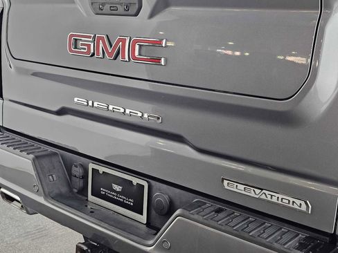 Used 2021 GMC Sierra 1500 Elevation image 15