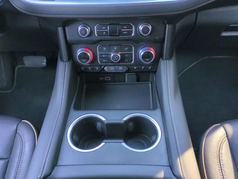 Used 2024 GMC Yukon XL AT4 w/ AT4 Premium Plus Package image 23