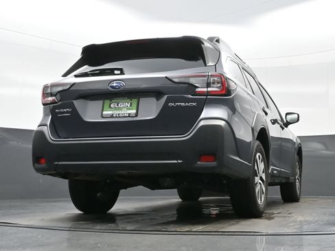 Used 2024 Subaru Outback Premium AWD/4WD image 27