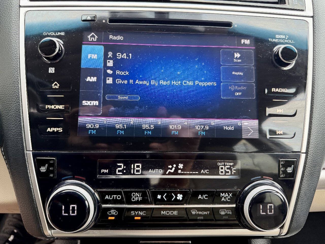 Used 2019 Subaru Outback 2.5i Limited AWD/4WD image 39