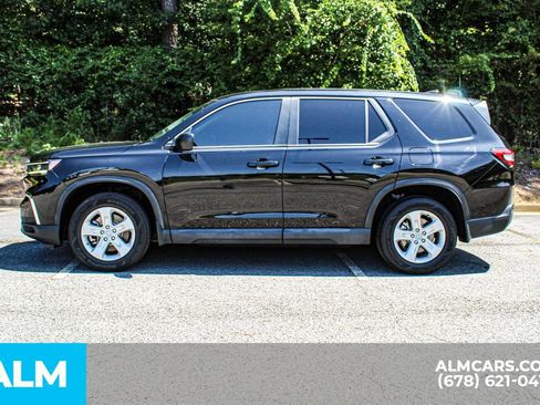 Used 2024 Honda Pilot LX image 6