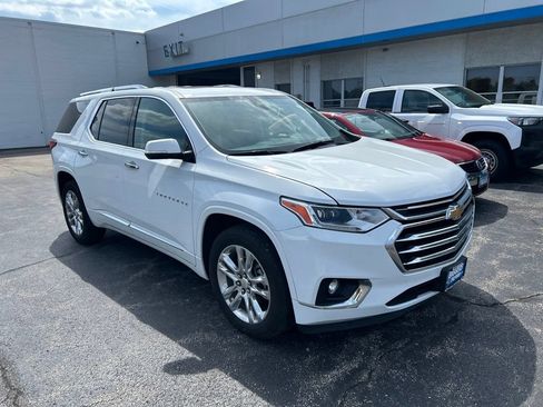Used 2018 Chevrolet Traverse High Country AWD/4WD image 2