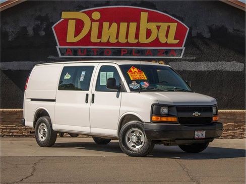 Used 2014 Chevrolet Express 2500 image 1