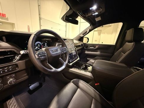 Used 2026 GMC Yukon Elevation AWD/4WD image 19