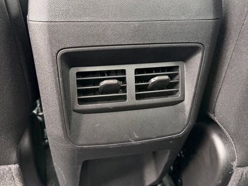 Used 2024 Chevrolet Colorado Trail Boss w/ Technology Package AWD/4WD image 9