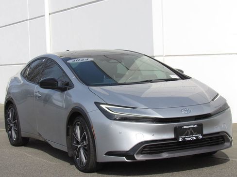 Used 2024 Toyota Prius Limited image 2
