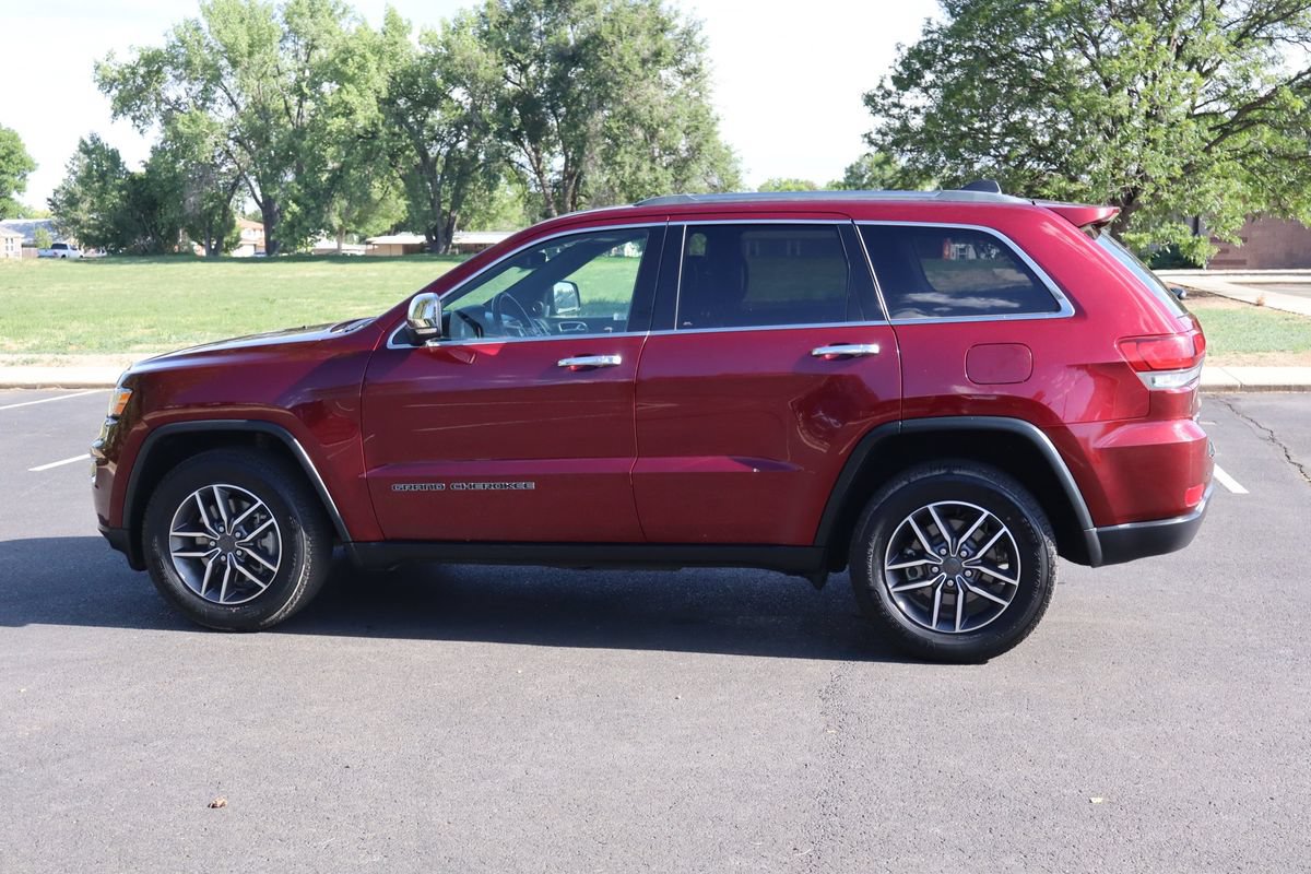 Used 2021 Jeep Grand Cherokee Limited AWD/4WD image 9