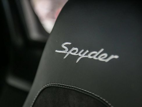 Certified 2021 Porsche 718 Boxster Spyder RWD image 25