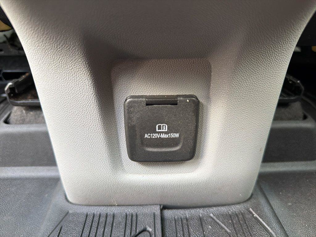 Used 2022 GMC Terrain SLE w/ Driver Convenience Package FWD image 24