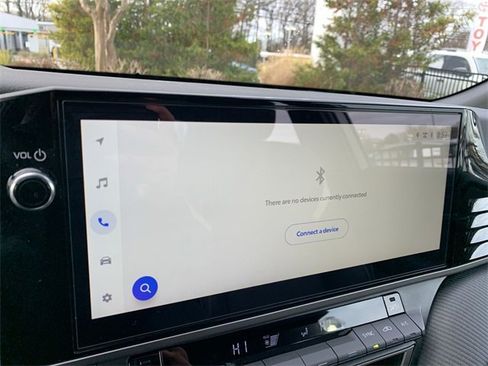 Used 2025 Toyota Camry SE image 21