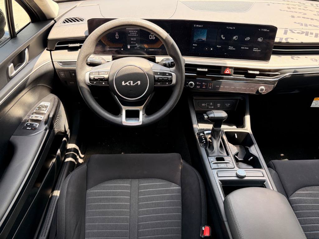 Used 2025 Kia K5 LXS FWD image 4