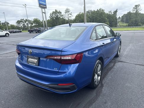 Used 2024 Volkswagen Jetta SE image 22