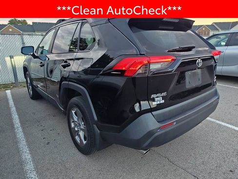Used 2024 Toyota RAV4 XLE AWD/4WD image 4