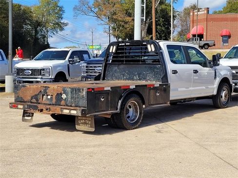 Used 2019 Ford F350 XL w/ Power Equipment Group image 4