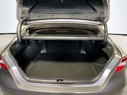 Used 2024 Toyota Camry SE w/ Convenience Package image 34