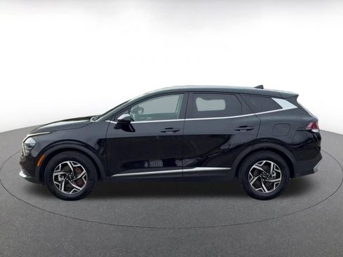 Used 2025 Kia Sportage LX FWD image 7