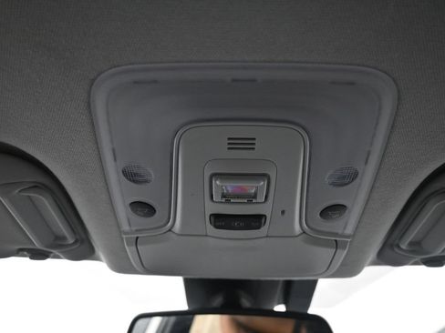 Certified 2020 Toyota Prius Prime Limited FWD image 18