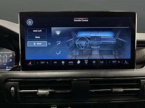 Used 2024 Lincoln Corsair Grand Touring w/ Rear Removable Package Tray image 21