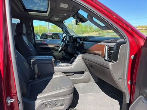 Used 2024 GMC Sierra 2500 Denali w/ Denali Reserve Package AWD/4WD image 10
