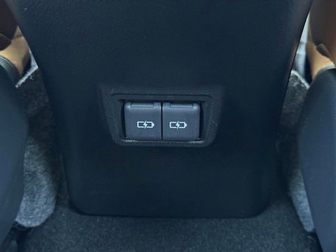 Used 2021 Lexus UX 200 image 31