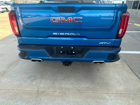 Used 2022 GMC Sierra 1500 AT4 w/ AT4 Premium Package AWD/4WD image 36