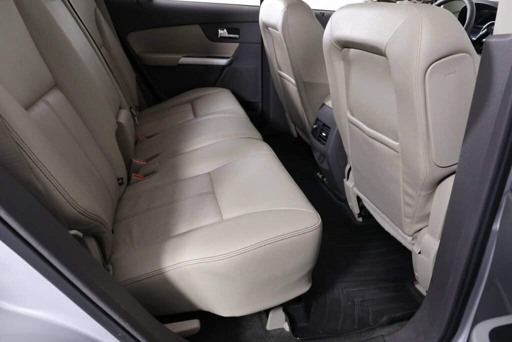 Used 2014 Ford Edge SEL w/ Equipment Group 205A AWD/4WD image 23