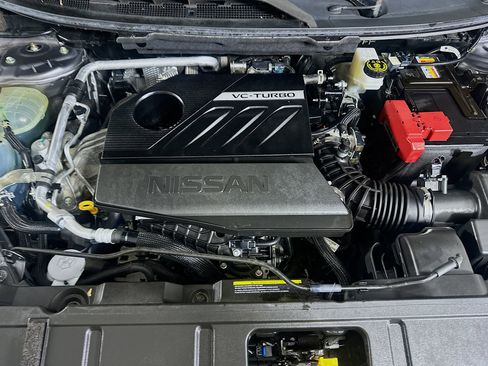 Used 2023 Nissan Rogue SV image 32