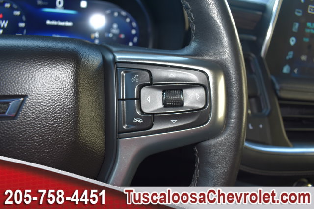 Used 2023 Chevrolet Suburban Z71 w/ Luxury Package AWD/4WD image 38