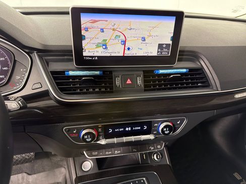 Used 2019 Audi Q5 2.0T Premium Plus w/ Premium Plus Package image 17