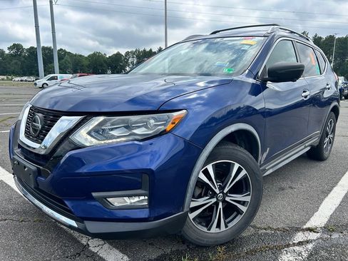 Used 2018 Nissan Rogue SL w/ Premium Package AWD/4WD image 2