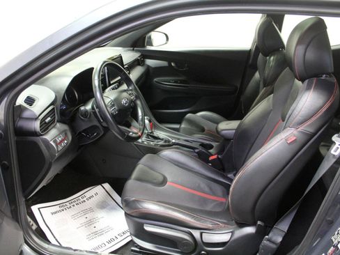 Used 2019 Hyundai Veloster Turbo image 19