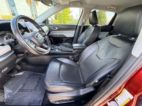 Used 2022 Jeep Compass Latitude image 5