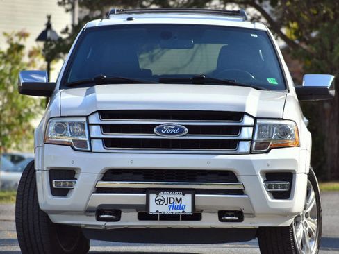 Used 2016 Ford Expedition EL Platinum image 3
