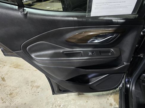 Used 2019 GMC Terrain Denali w/ Advanced Safety Package image 20