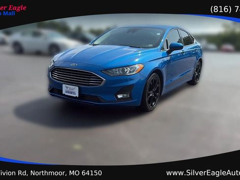 Used 2019 Ford Fusion SE w/ Equipment Group 151A FWD image 1