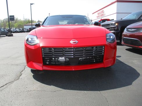 New 2026 Nissan Z Performance w/ Floor Mat Package RWD image 2