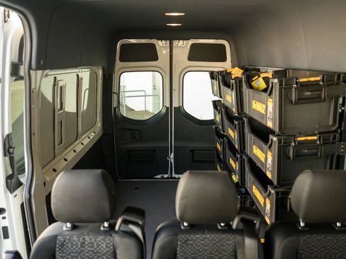 Used 2021 Mercedes-Benz Sprinter 2500 image 28