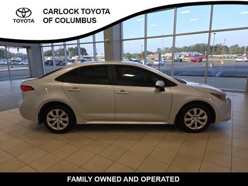 Used 2026 Toyota Corolla LE FWD image 7