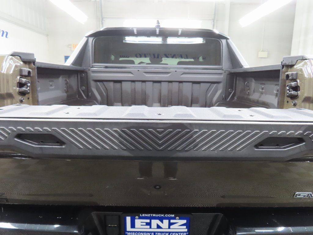 Used 2025 GMC Hummer EV 2X AWD/4WD image 40