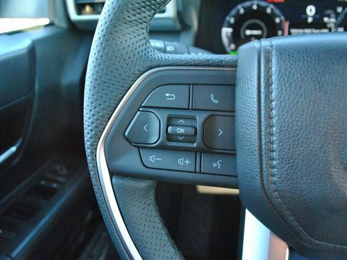 New 2025 Toyota Tacoma TRD Off-Road image 7