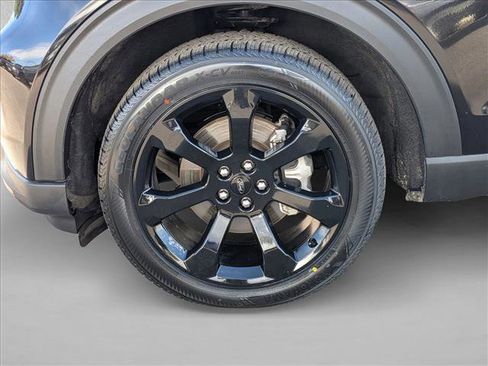 Used 2023 Ford Explorer ST-Line w/ Class IV Trailer Tow Package image 9