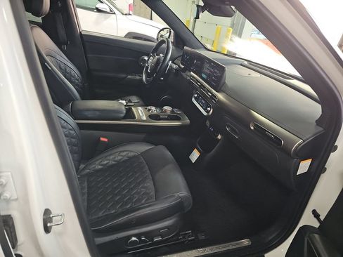 Used 2023 Genesis GV60 Performance AWD/4WD image 9